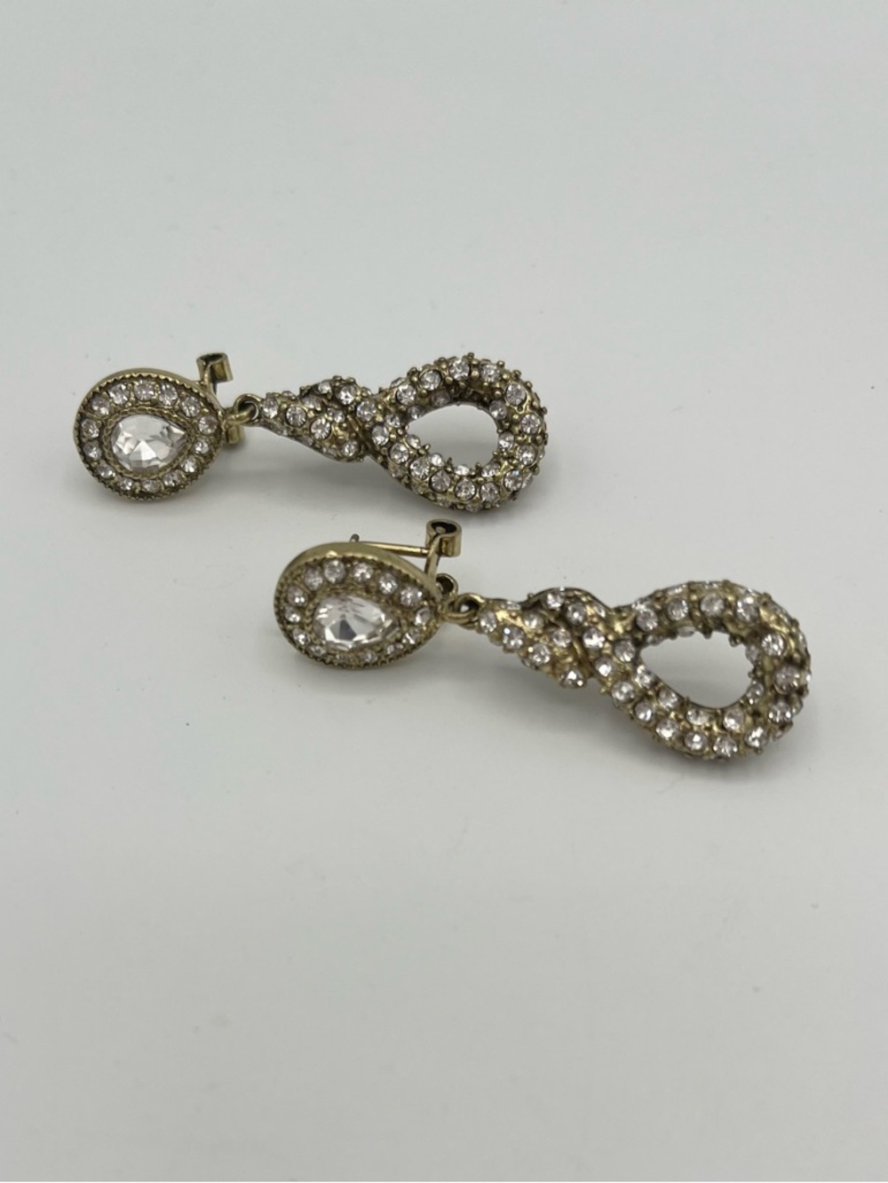 Heidi Daus NWOT Sleek and Sophisticated Art Deco Hematite Beaded Lariat Jewelry - Picture 7 of 9